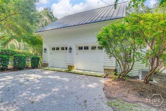 367 Ogeechee Lane, Richmond Hill, GA 31324