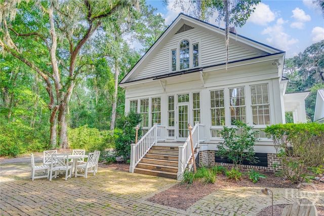 367 Ogeechee Lane, Richmond Hill, GA 31324