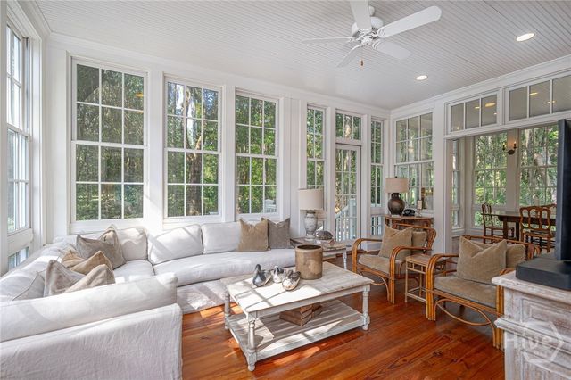 367 Ogeechee Lane, Richmond Hill, GA 31324