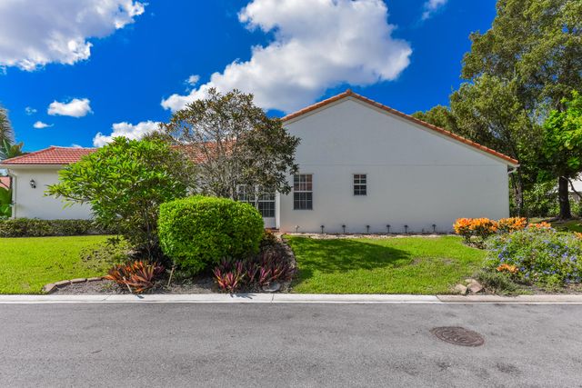 15191 IXORA Road, Delray Beach, FL 33484
