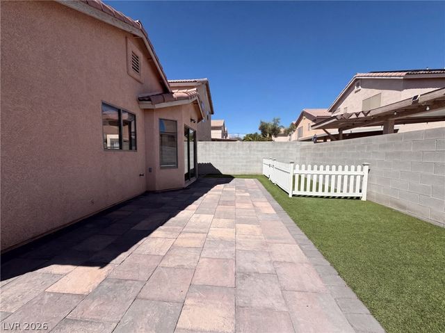 4818 Lone Grove Drive, Las Vegas, NV 89139