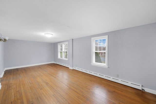 4 Leonard Rd, Stafford, CT 06076