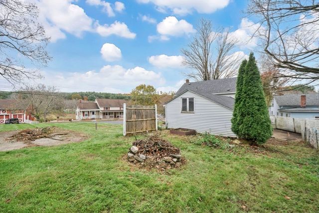 4 Leonard Rd, Stafford, CT 06076