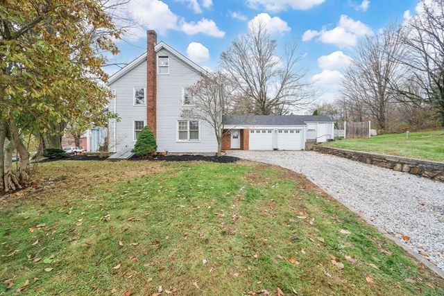 4 Leonard Rd, Stafford, CT 06076