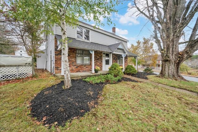 4 Leonard Rd, Stafford, CT 06076