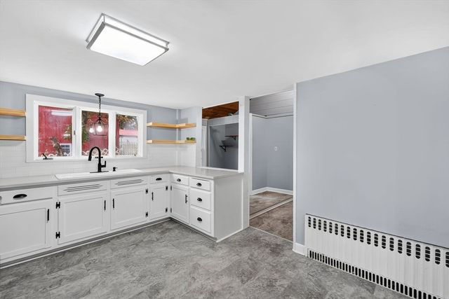 4 Leonard Rd, Stafford, CT 06076