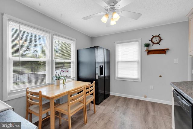 41 CHARLES BOSSERT DR, Bordentown, NJ 08505