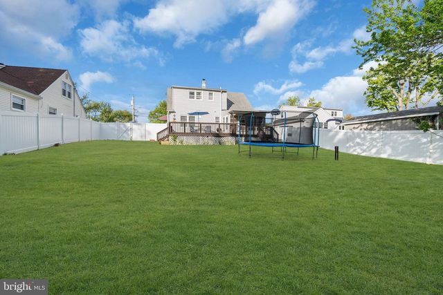 41 CHARLES BOSSERT DR, Bordentown, NJ 08505