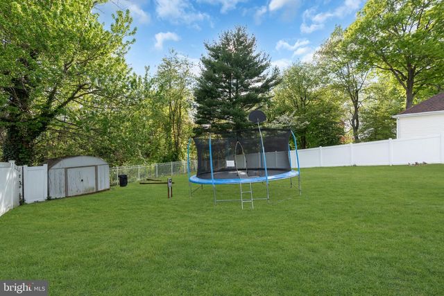 41 CHARLES BOSSERT DR, Bordentown, NJ 08505