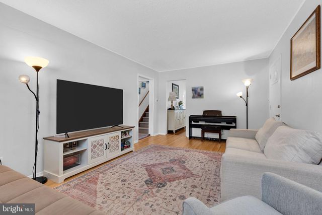 41 CHARLES BOSSERT DR, Bordentown, NJ 08505