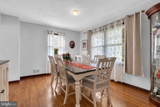 41 CHARLES BOSSERT DR, Bordentown, NJ 08505