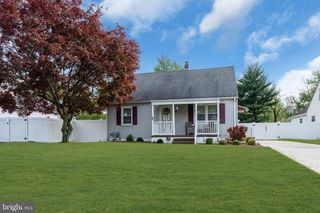 41 CHARLES BOSSERT DR, Bordentown, NJ 08505