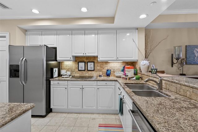 15 AVENUE DE LA MER 2204, Palm Coast, FL 32137