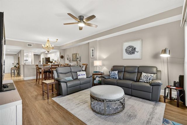 15 AVENUE DE LA MER 2204, Palm Coast, FL 32137