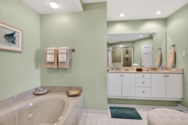 15 AVENUE DE LA MER 2204, Palm Coast, FL 32137