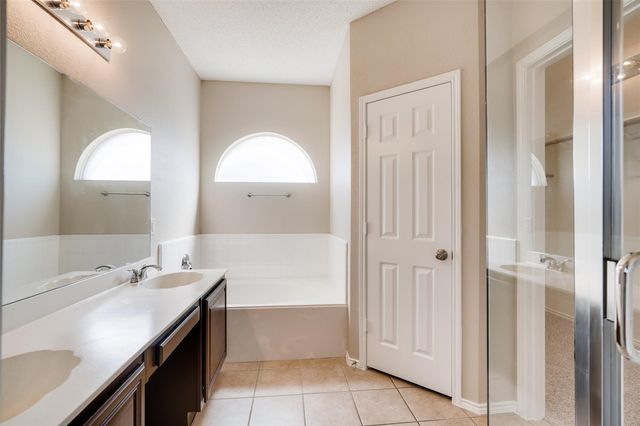 4016 Juniper Court, Fort Worth, TX 76040