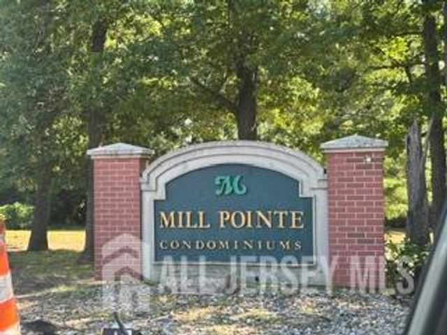 392 College Drive, Edison, NJ 08817