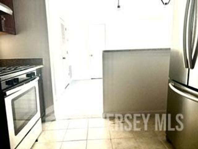 392 College Drive, Edison, NJ 08817