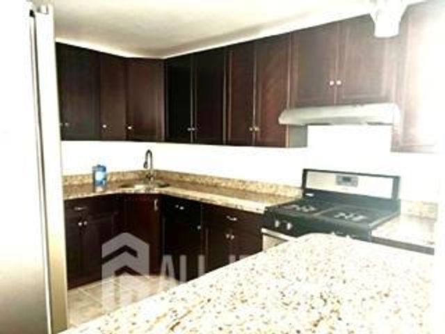 392 College Drive, Edison, NJ 08817