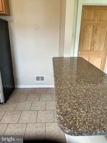 102 MYRTLE AVE, Reading, PA 19606