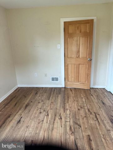 102 MYRTLE AVE, Reading, PA 19606