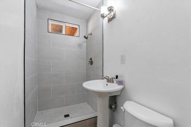 8727 Randolph, Riverside, CA 92503