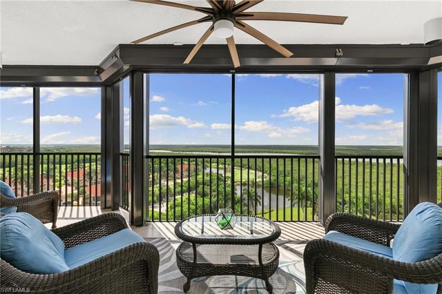 1060 Borghese LN 902, Naples, FL 34114