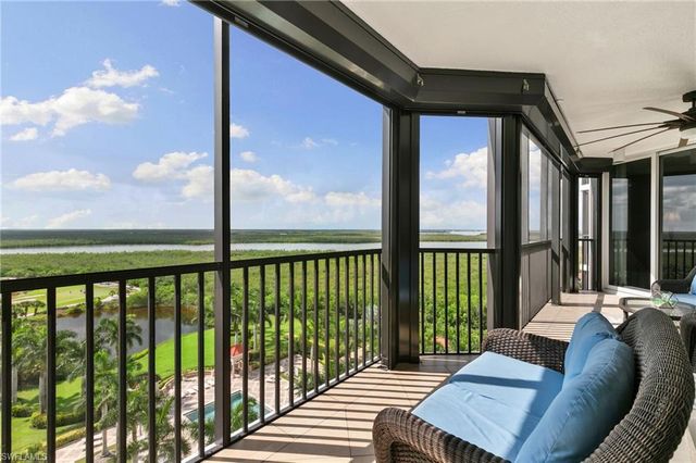 1060 Borghese LN 902, Naples, FL 34114