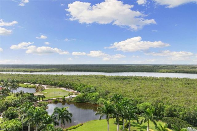 1060 Borghese LN 902, Naples, FL 34114