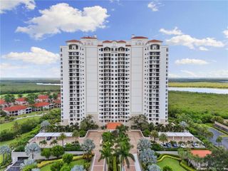 1060 Borghese LN 902, Naples, FL 34114