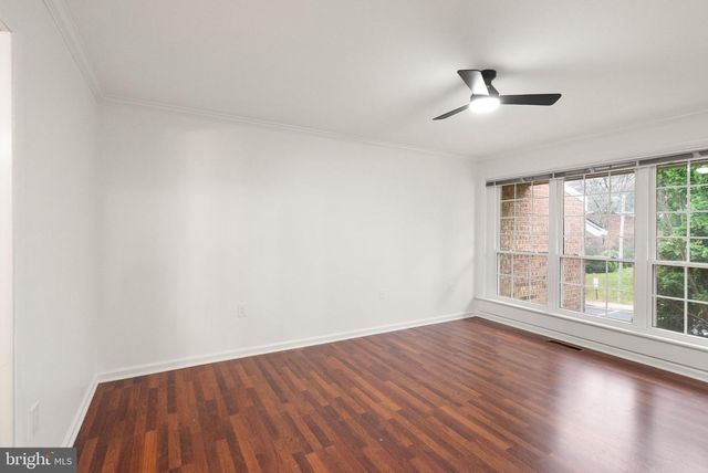 1949 KENNEDY DR, Mclean, VA 22102