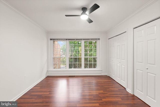 1949 KENNEDY DR, Mclean, VA 22102