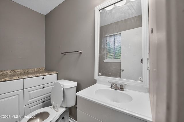 6352 Abraham Lincoln Drive, Jackson, MS 39213