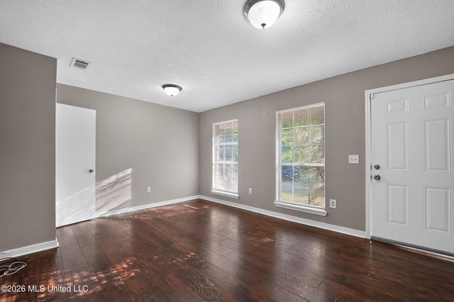 6352 Abraham Lincoln Drive, Jackson, MS 39213