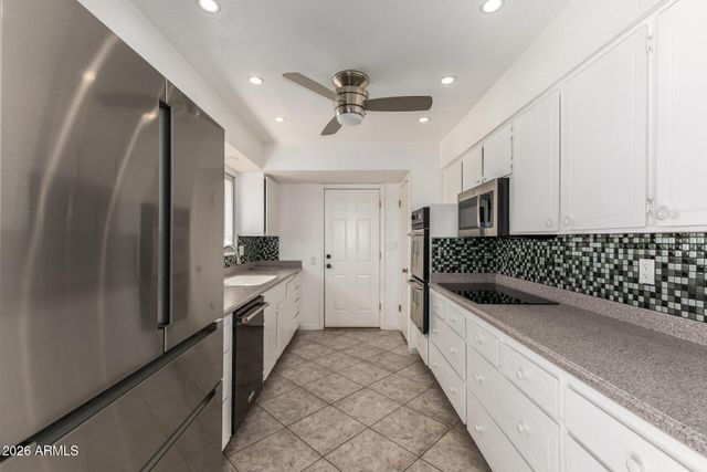 9611 W TERRACE Lane, Sun City, AZ 85373