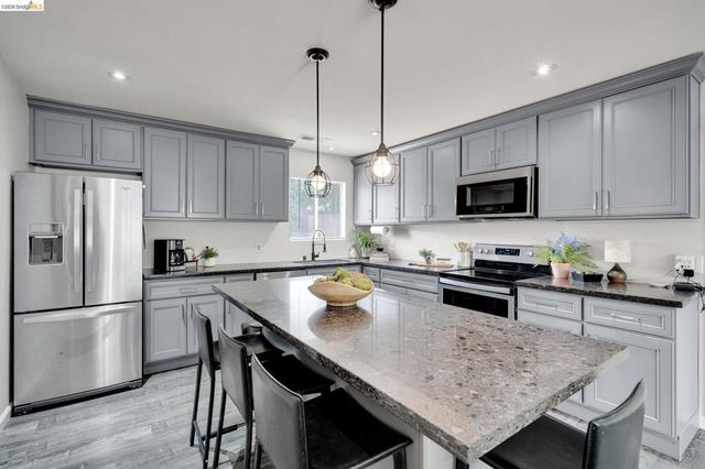 1240 Duffy Way, Brentwood, CA 94513