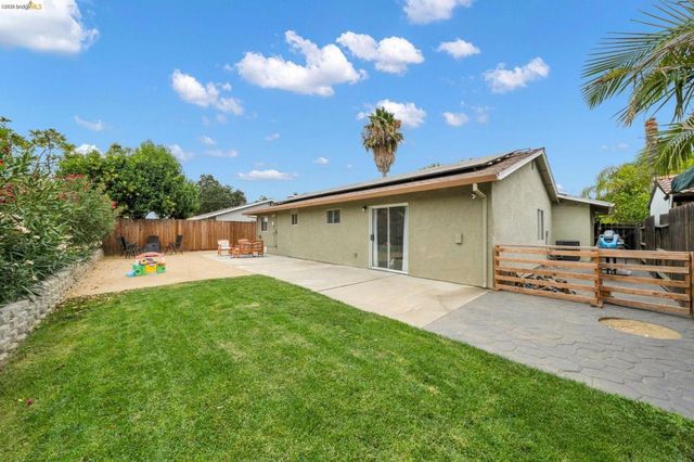 1240 Duffy Way, Brentwood, CA 94513
