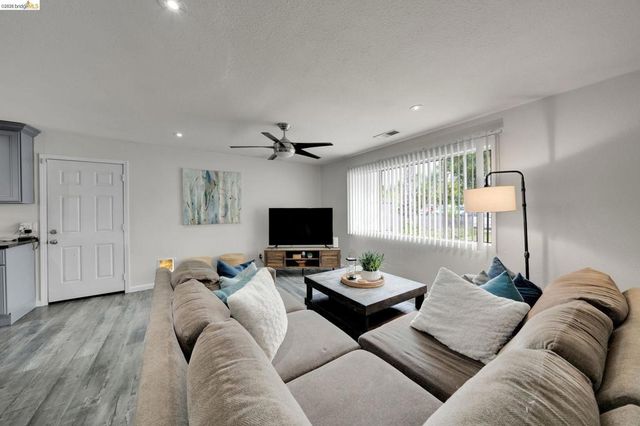 1240 Duffy Way, Brentwood, CA 94513