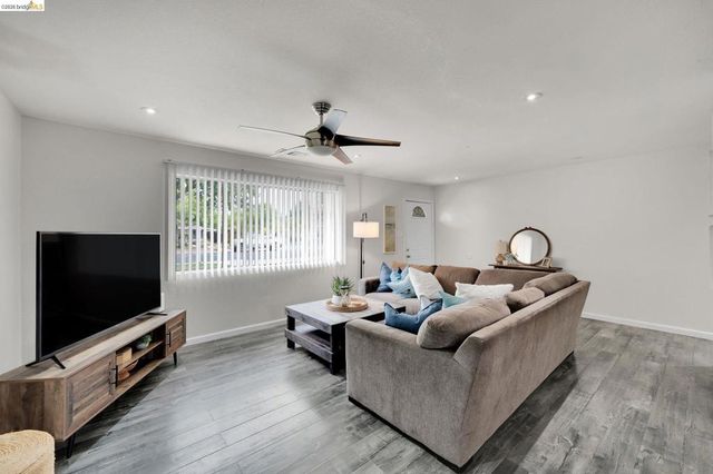 1240 Duffy Way, Brentwood, CA 94513