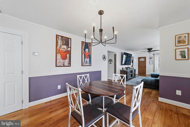 15 S CLINTON AVE, Maple Shade, NJ 08052
