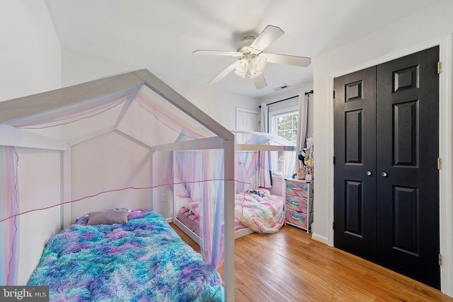 15 S CLINTON AVE, Maple Shade, NJ 08052