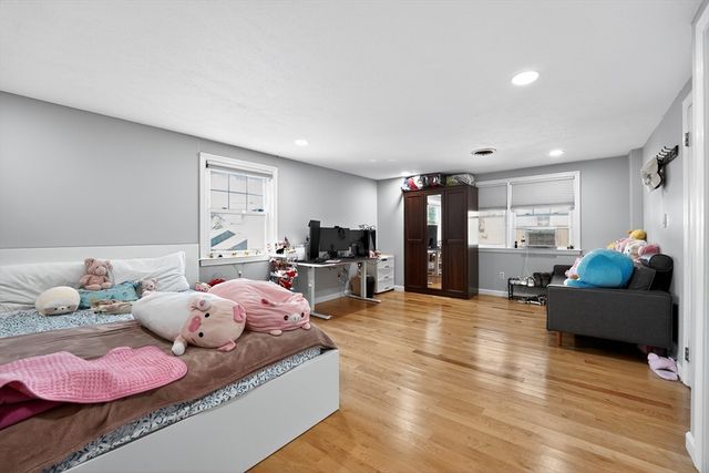 116 Gordon Rd, Braintree, MA 02184