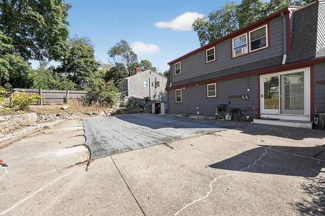116 Gordon Rd, Braintree, MA 02184