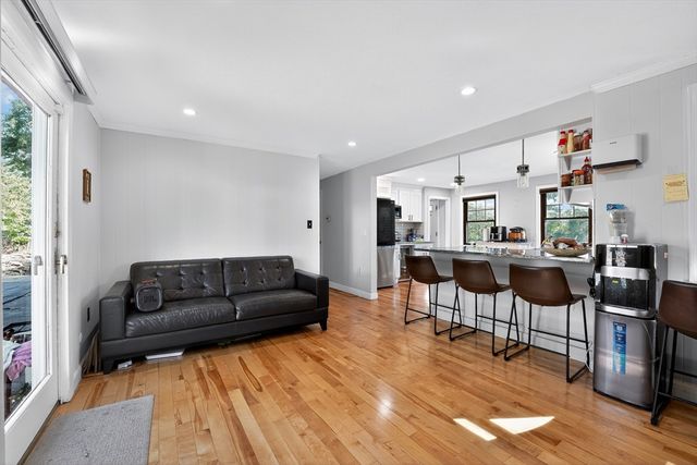 116 Gordon Rd, Braintree, MA 02184