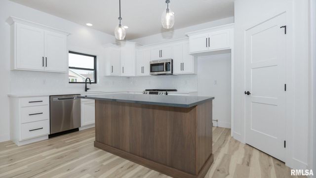 353 Pocono Avenue, Morton, IL 61550