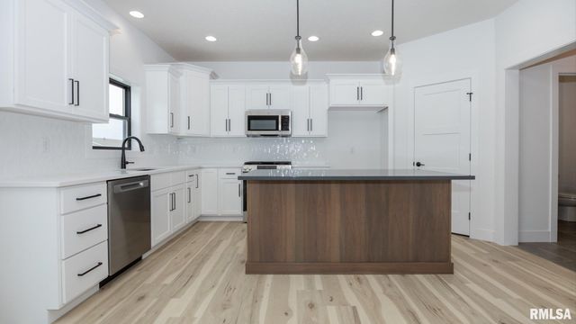 353 Pocono Avenue, Morton, IL 61550