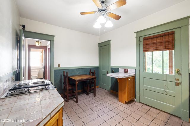2221 Bonnycastle Ave, Louisville, KY 40205