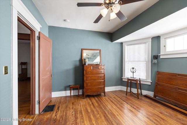 2221 Bonnycastle Ave, Louisville, KY 40205