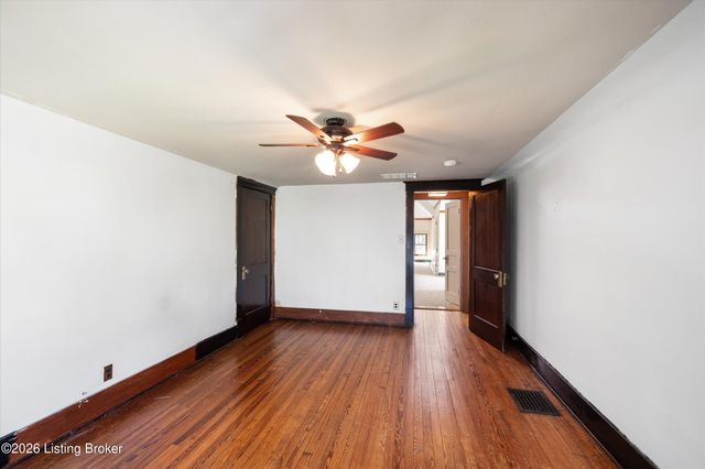 2221 Bonnycastle Ave, Louisville, KY 40205