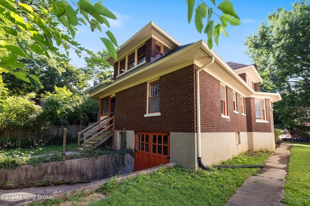 2221 Bonnycastle Ave, Louisville, KY 40205